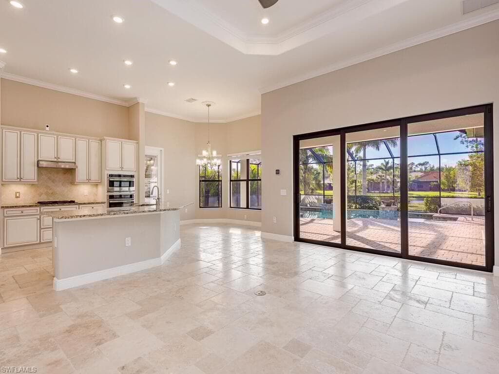 2308 Somerset Pl, Naples, FL 34120-7