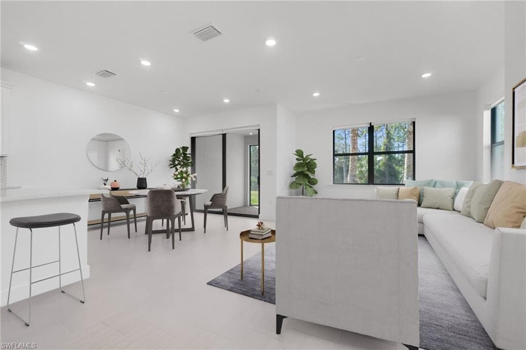 4286 Sonoma Oaks Cir, Naples, FL 34119-3