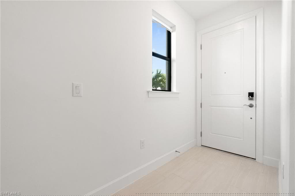 4286 Sonoma Oaks Cir, Naples, FL 34119-40