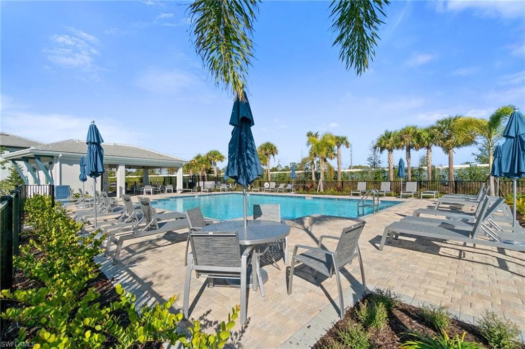 4286 Sonoma Oaks Cir, Naples, FL 34119-46