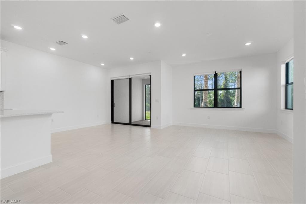 4286 Sonoma Oaks Cir, Naples, FL 34119-4