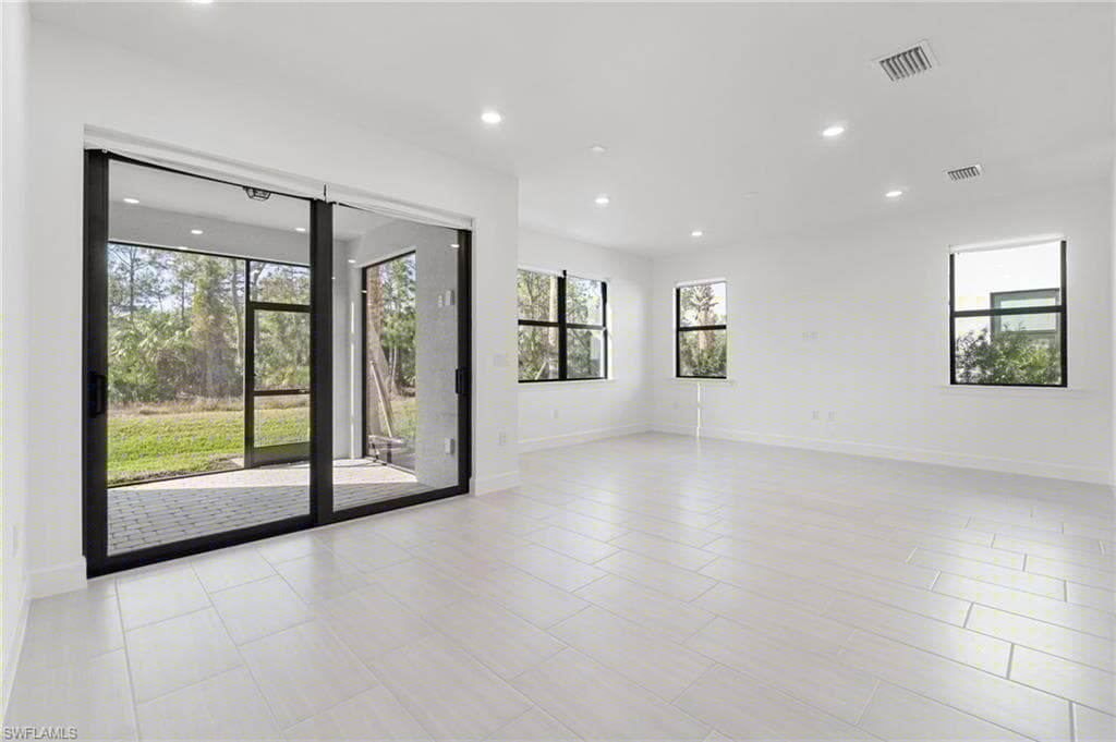 4286 Sonoma Oaks Cir, Naples, FL 34119-6