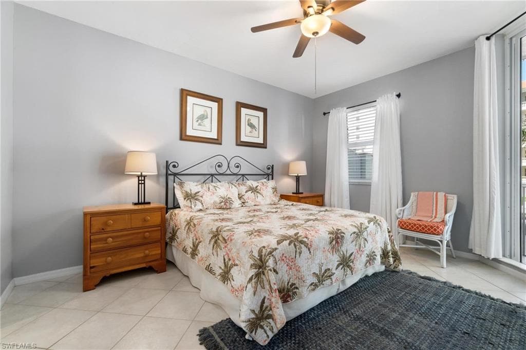 470 Launch Cir V205, Naples, FL 34108-14