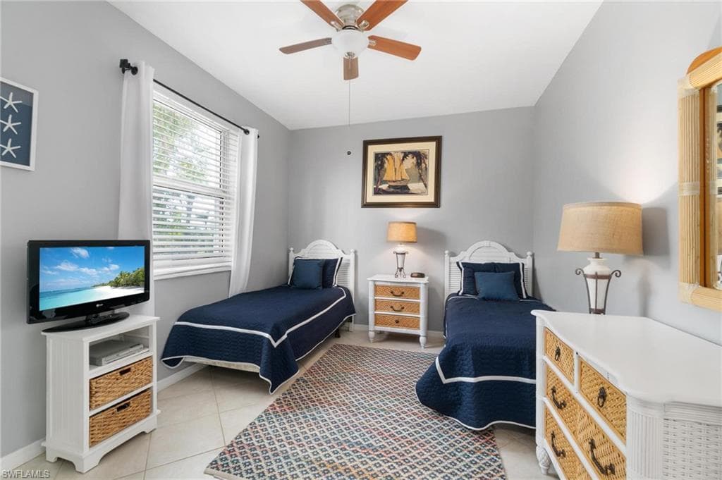 470 Launch Cir V205, Naples, FL 34108-23