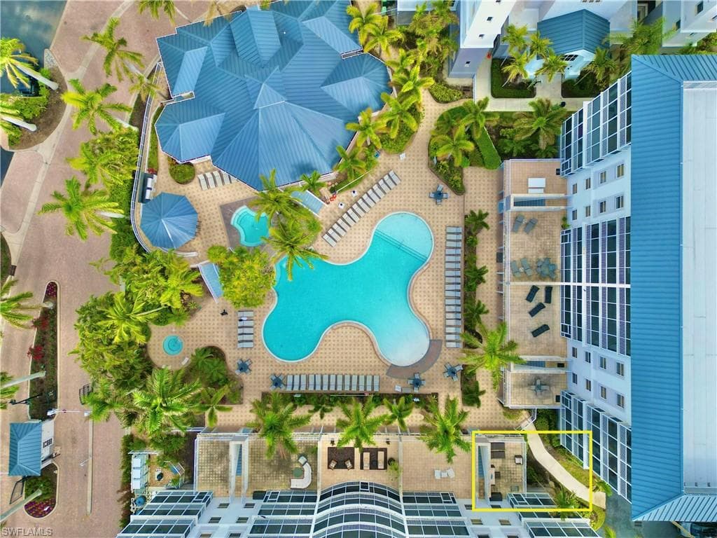 470 Launch Cir V205, Naples, FL 34108-3