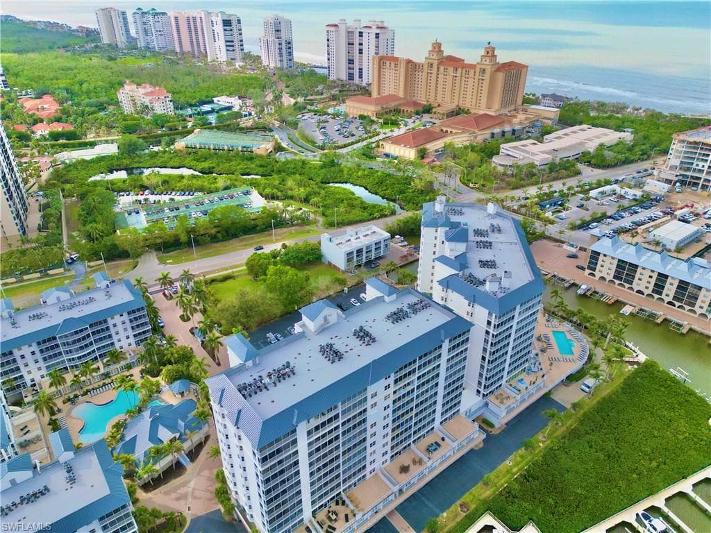 470 Launch Cir V205, Naples, FL 34108-40