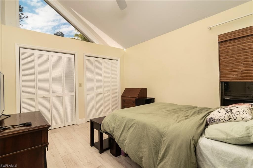 1323 Solana Rd, Naples, FL 34103-8