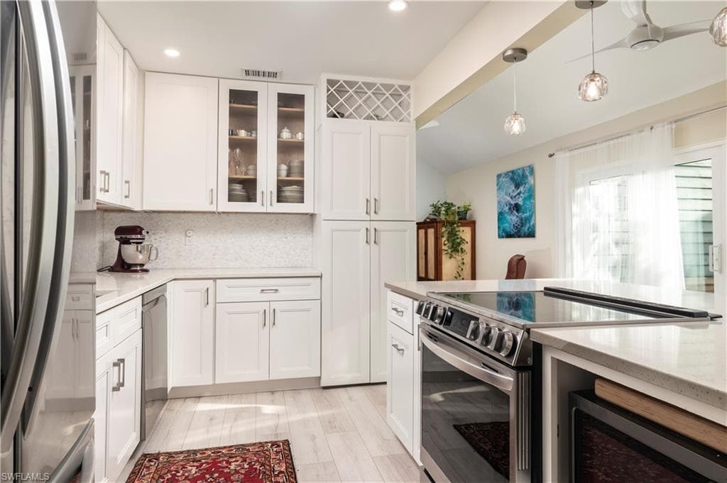 1323 Solana Rd, Naples, FL 34103-5