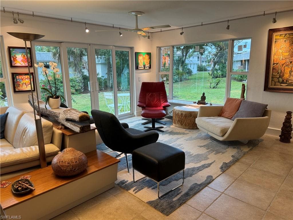 215 Lanchester Ct 44, Naples, FL 34112-12