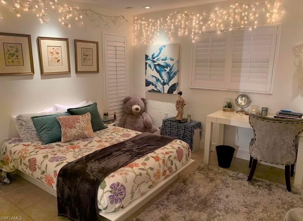 215 Lanchester Ct 44, Naples, FL 34112-13