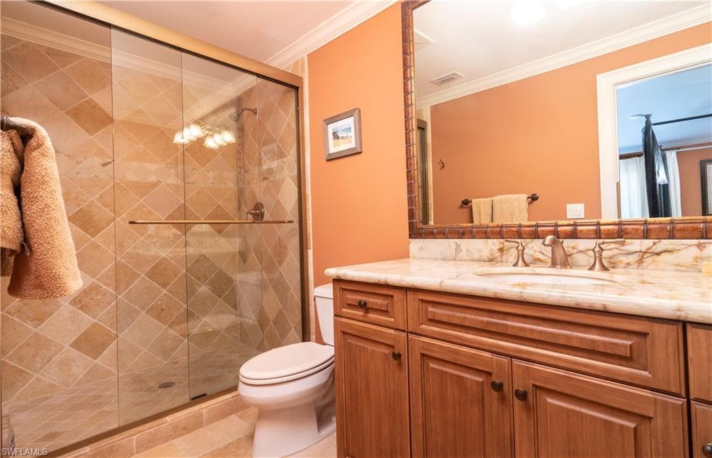 645 Broad Ave S, Naples, FL 34102-26