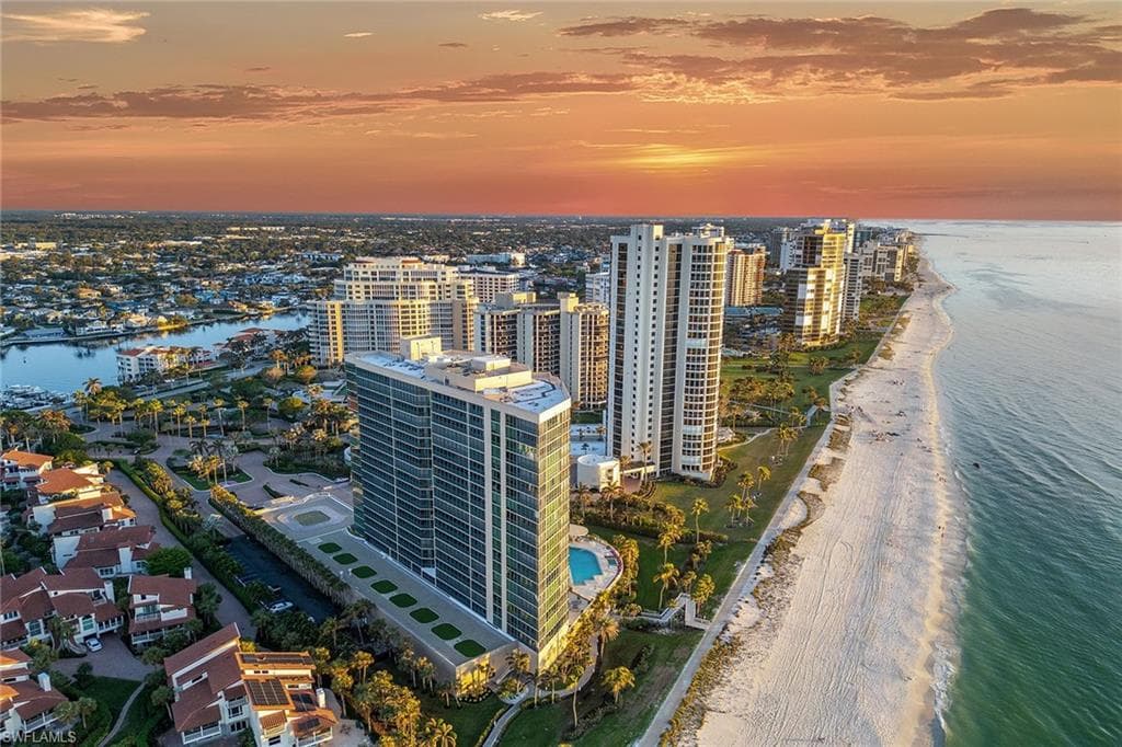 4651 Gulf Shore Blvd N 701, Naples, FL 34103-49