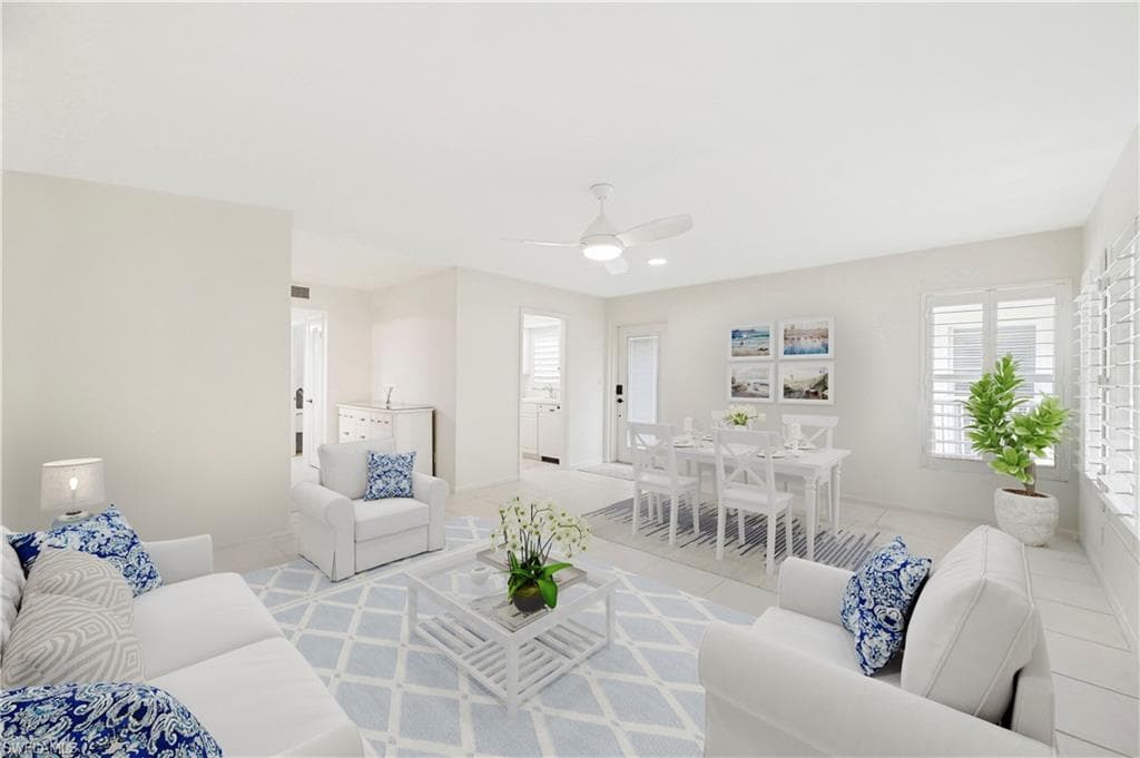 290 4th St S 202, Naples, FL 34102-11
