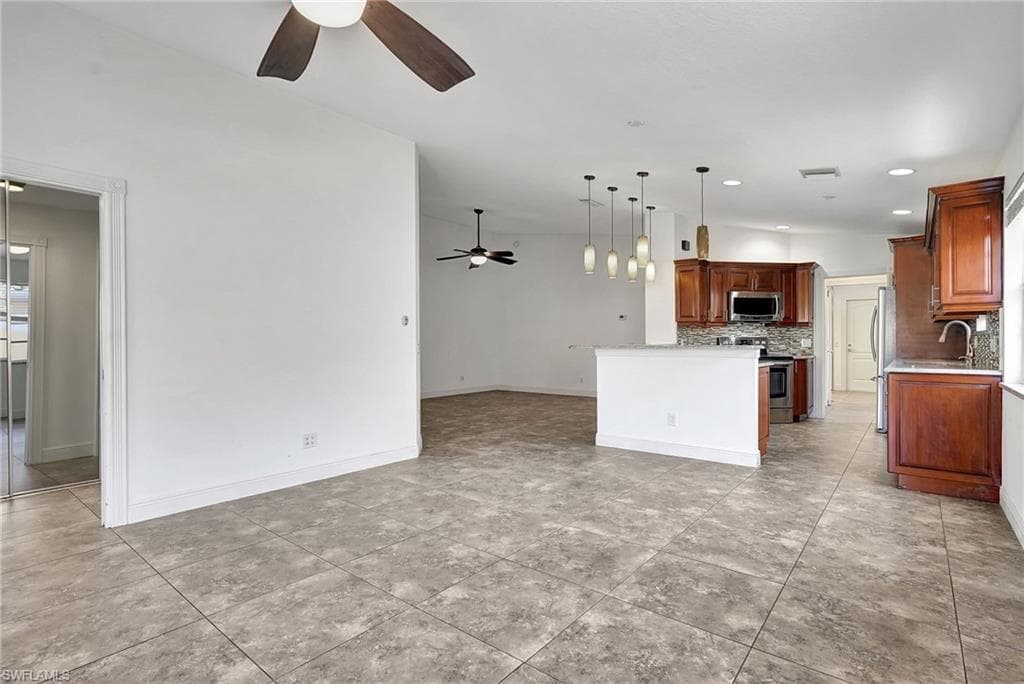 4679 Ossabaw Way, Naples, FL 34119-7
