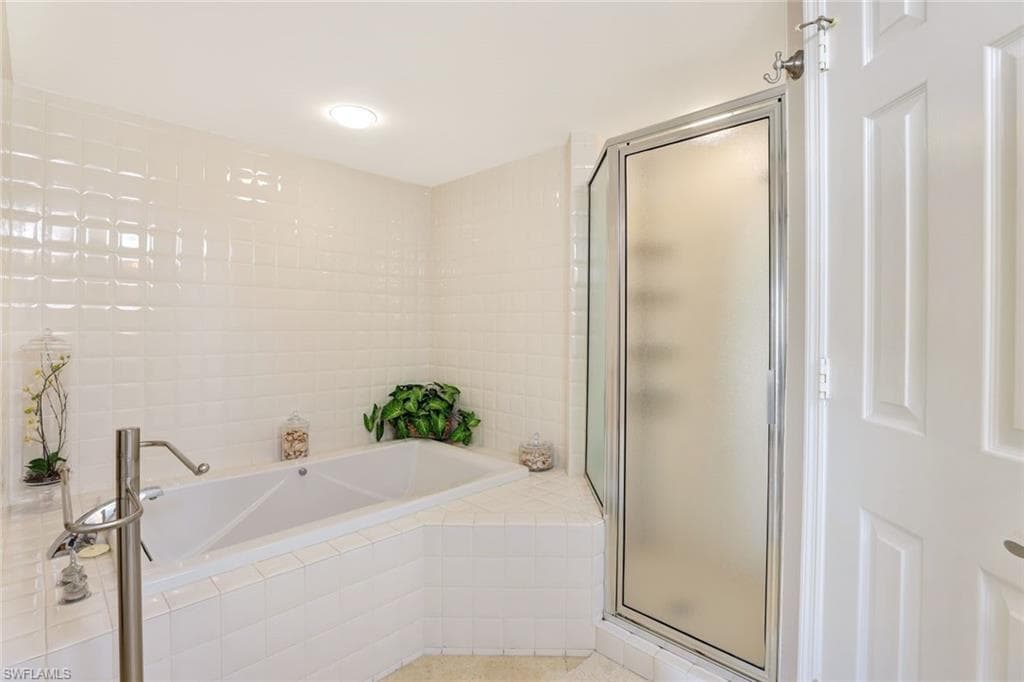 100 Collier Blvd 303, Marco Island, FL 34145-24