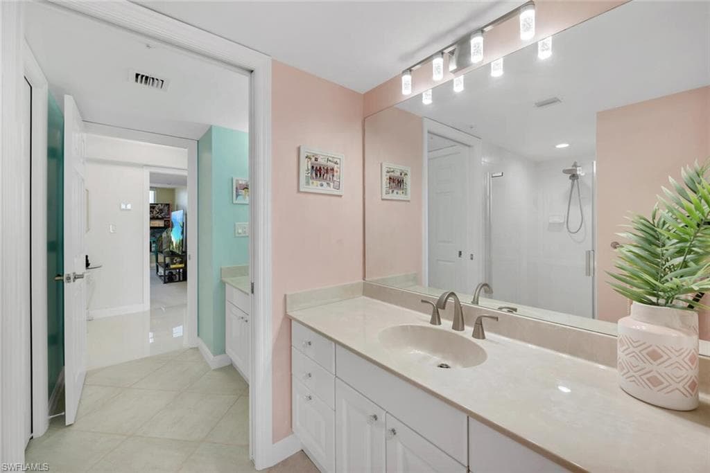 6849 Grenadier Blvd 1504, Naples, FL 34108-19