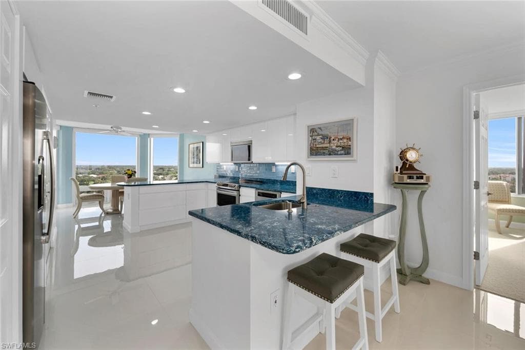 6849 Grenadier Blvd 1504, Naples, FL 34108-6