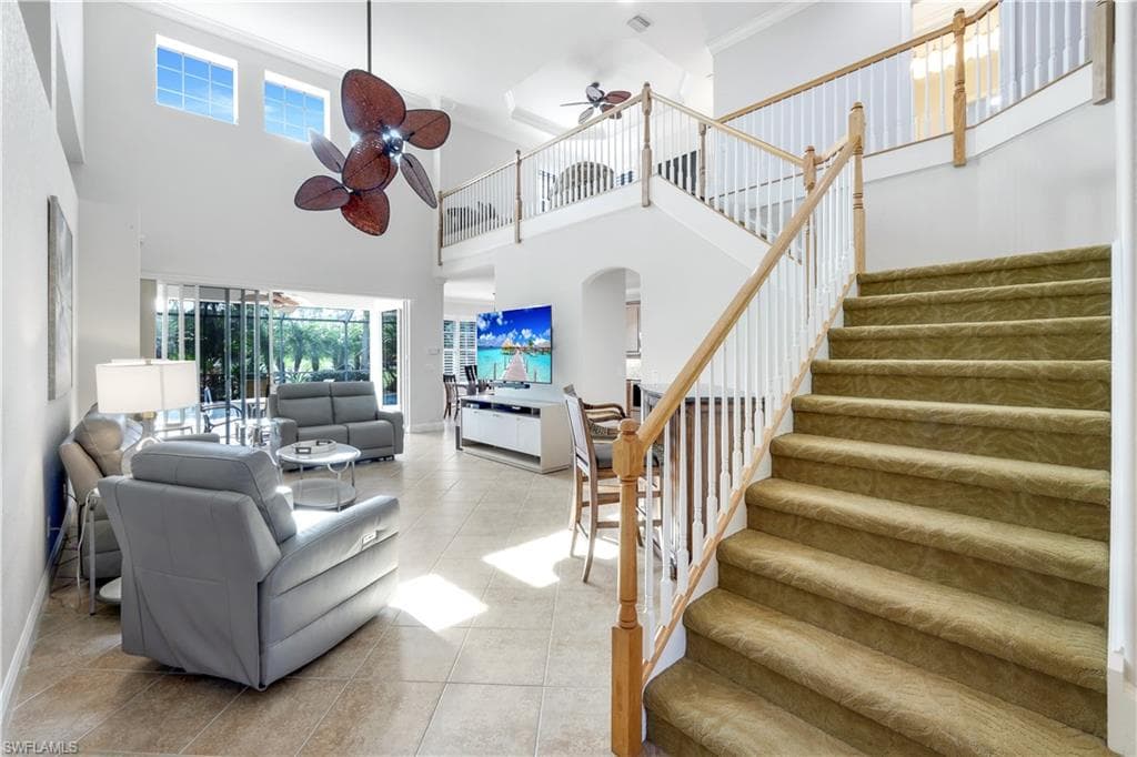 9174 Treeside Ct, Naples, FL 34120-9