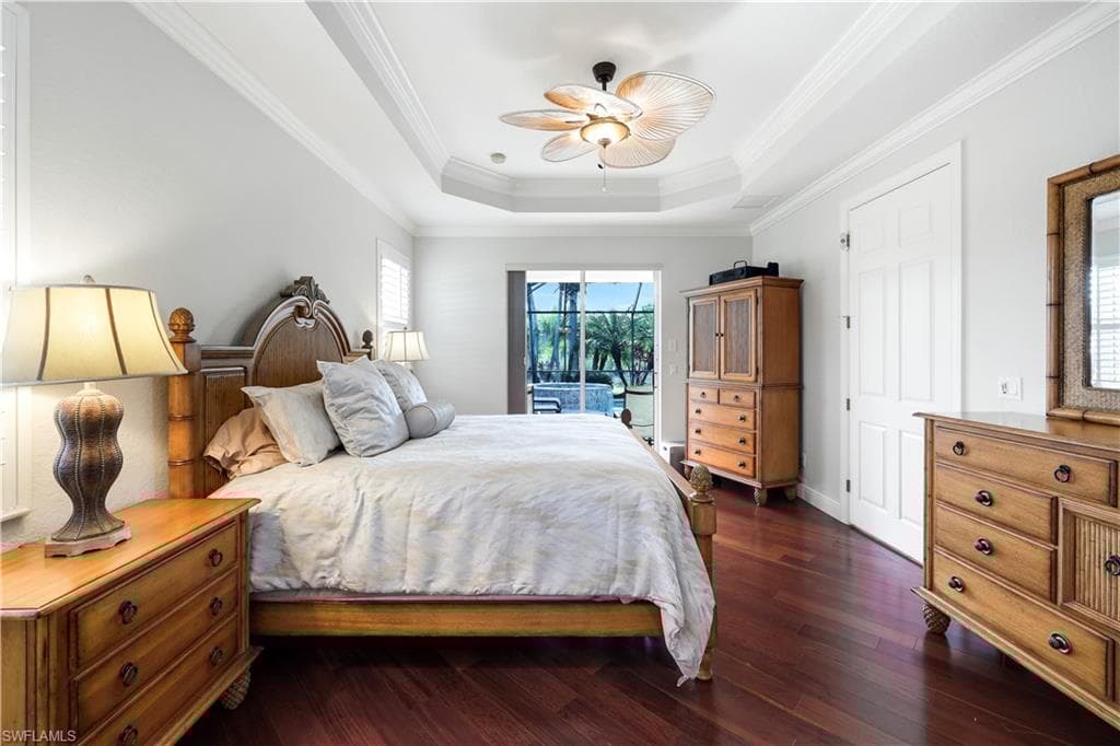 9174 Treeside Ct, Naples, FL 34120-22