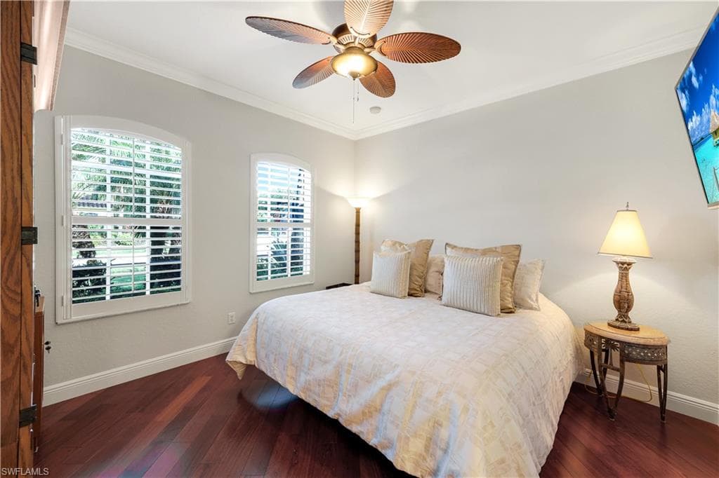 9174 Treeside Ct, Naples, FL 34120-26
