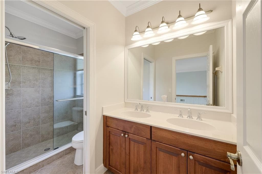 9174 Treeside Ct, Naples, FL 34120-29