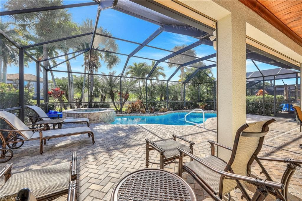 9174 Treeside Ct, Naples, FL 34120-35