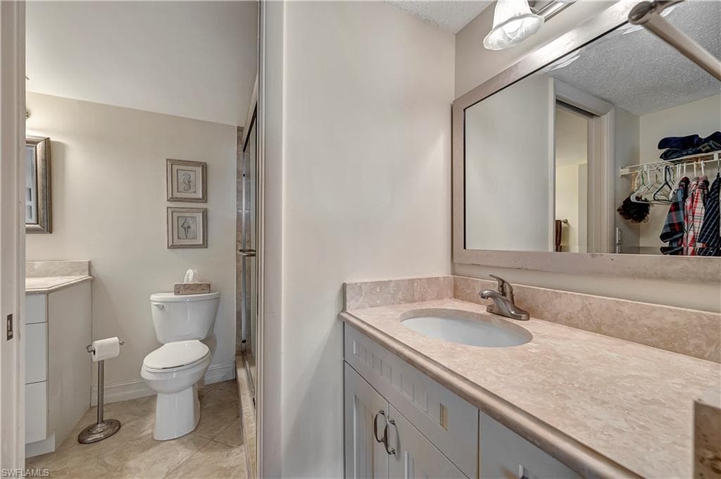 5 Bluebill Ave 412, Naples, FL 34108-16