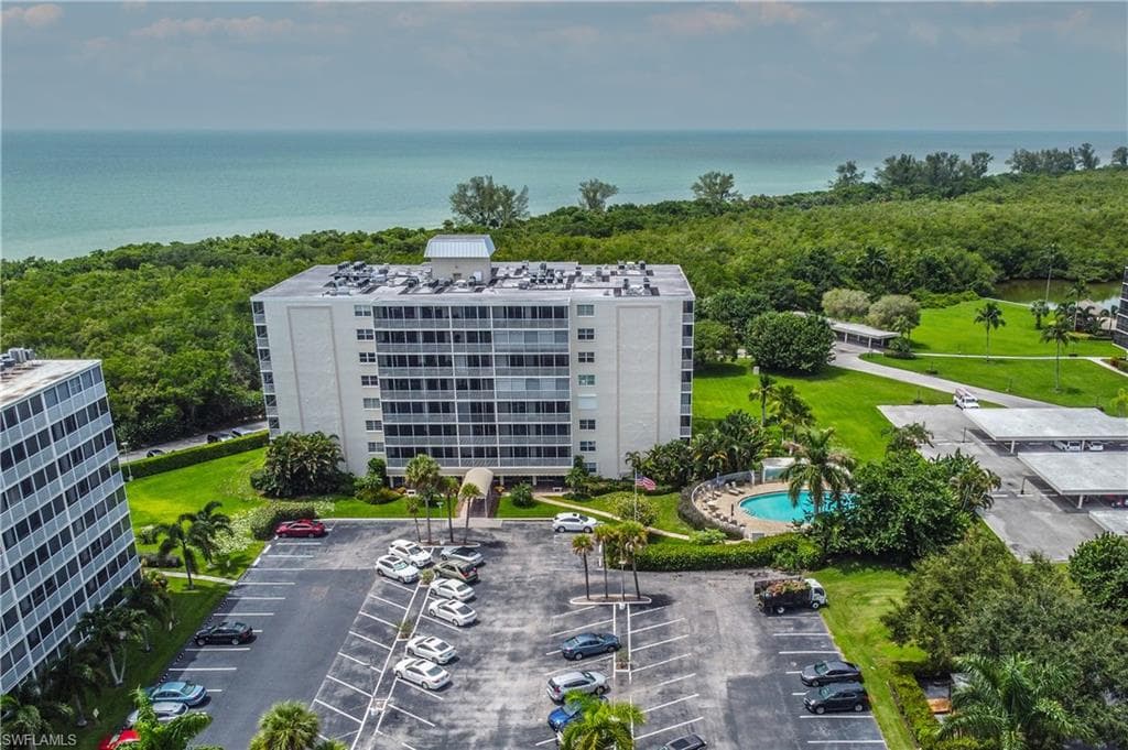 5 Bluebill Ave 412, Naples, FL 34108-30