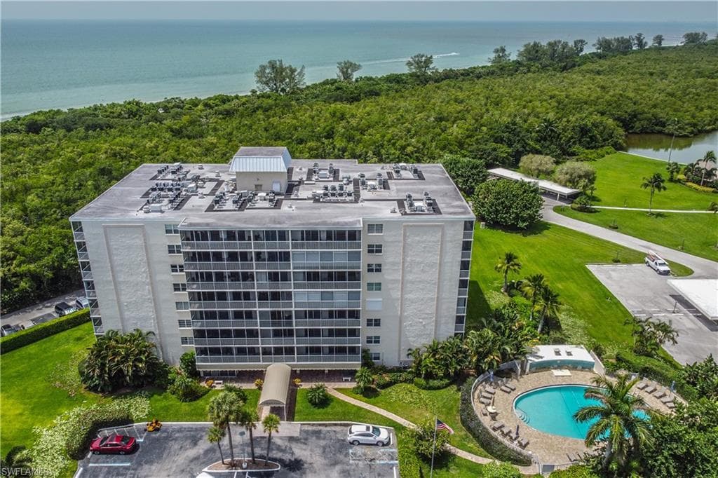 5 Bluebill Ave 412, Naples, FL 34108-3