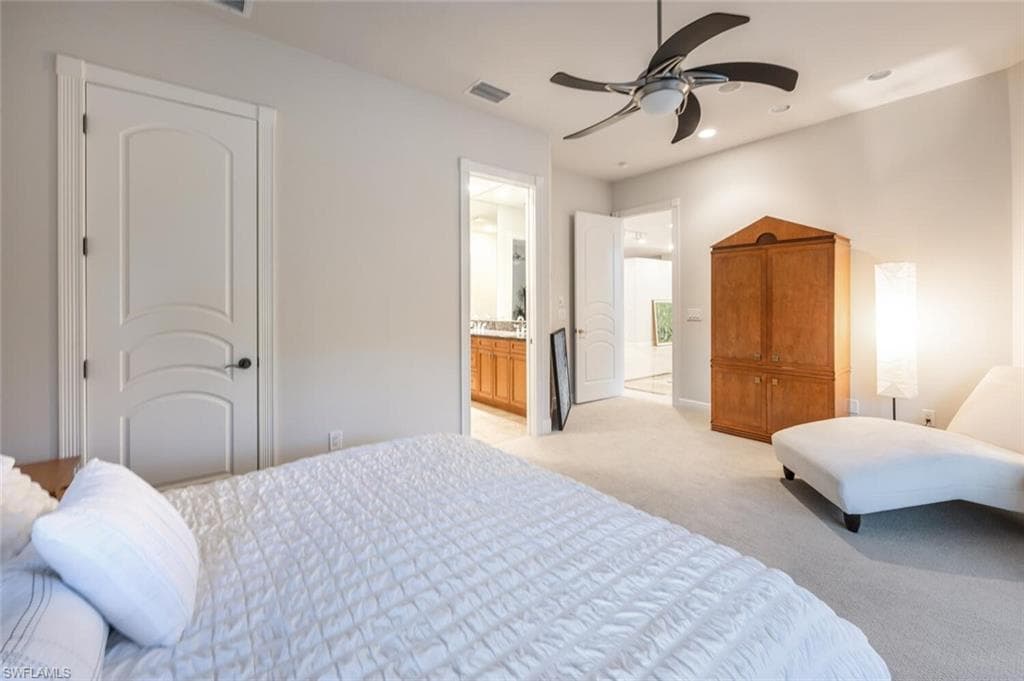 319 Lagoon Ave, Naples, FL 34108-24