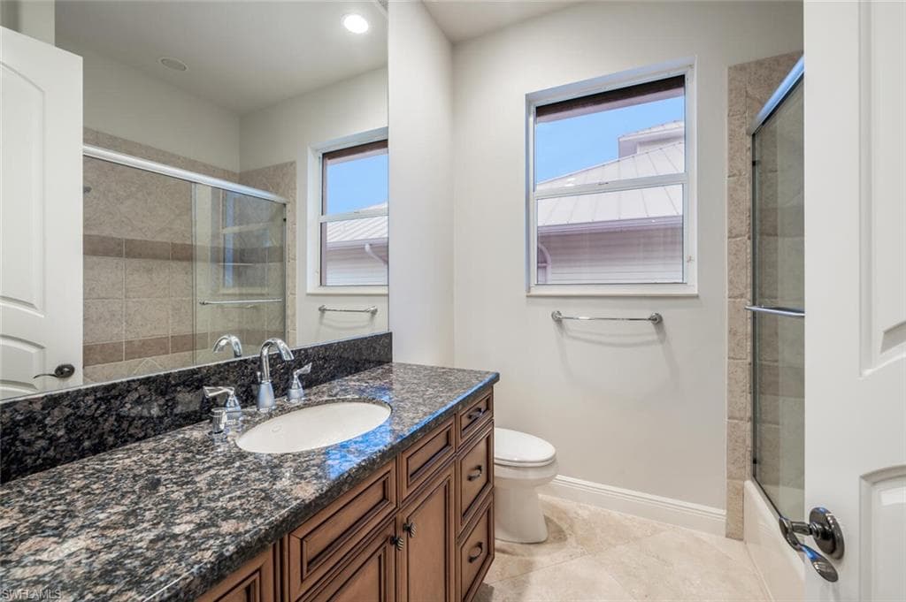 319 Lagoon Ave, Naples, FL 34108-30