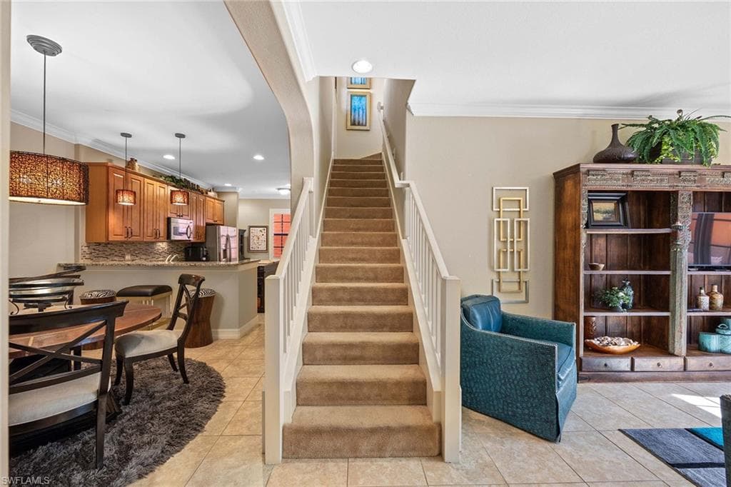 9106 Chula Vista St 115, Naples, FL 34113-9