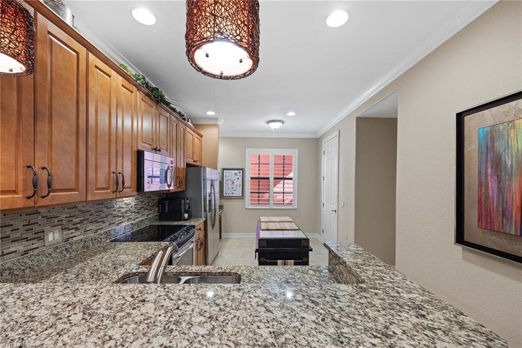 9106 Chula Vista St 115, Naples, FL 34113-11