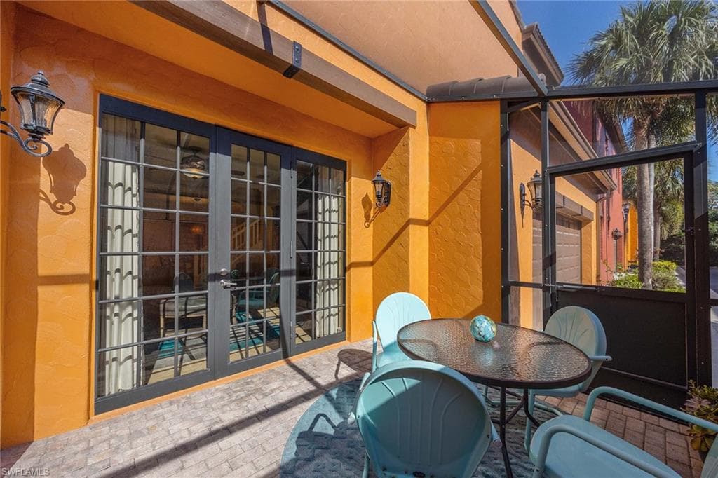 9106 Chula Vista St 115, Naples, FL 34113-25