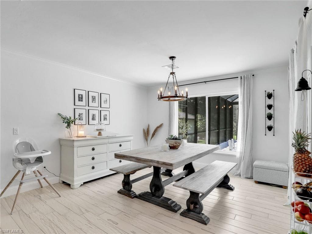 260 16th Ave NW, Naples, FL 34120-10