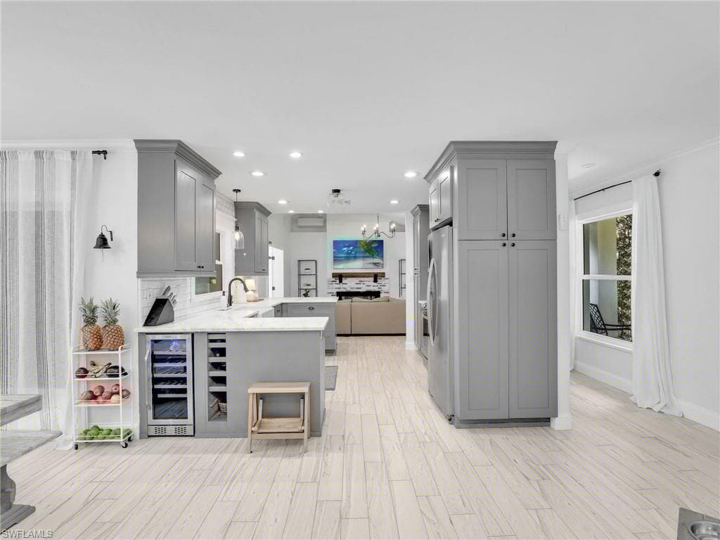 260 16th Ave NW, Naples, FL 34120-15