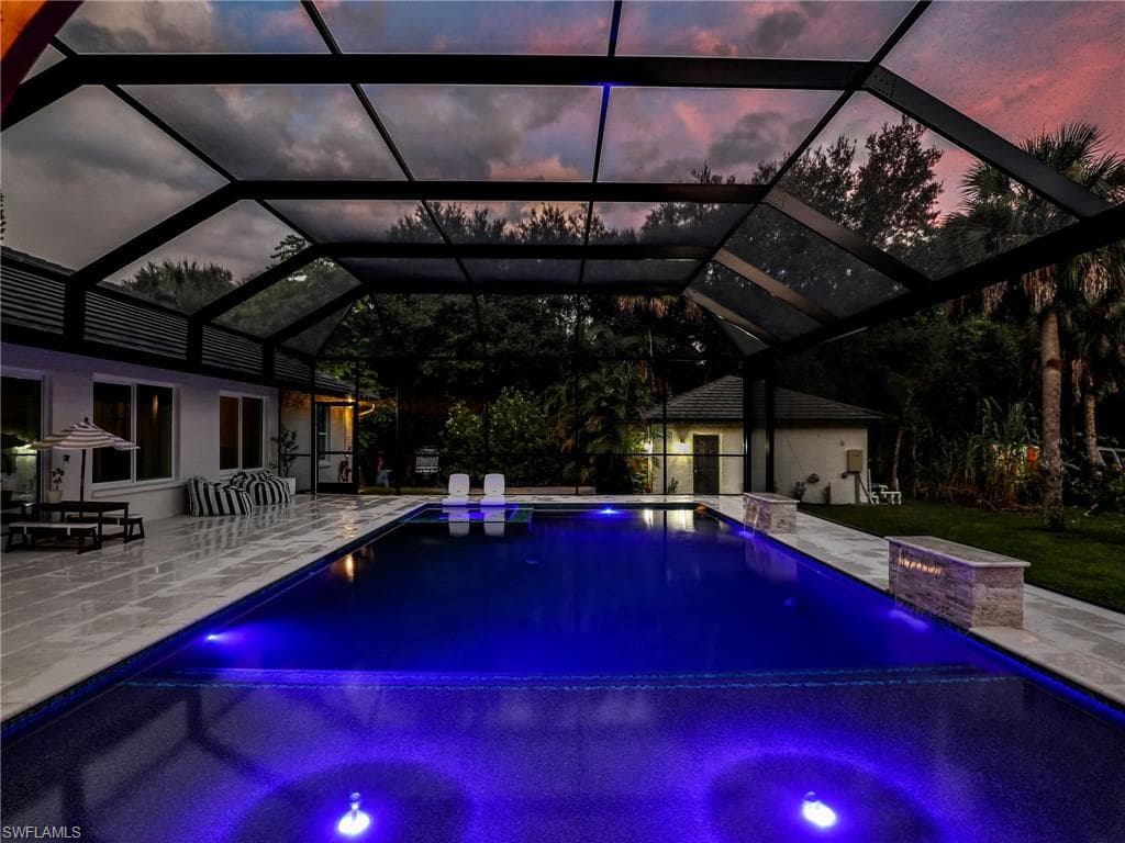 260 16th Ave NW, Naples, FL 34120-32