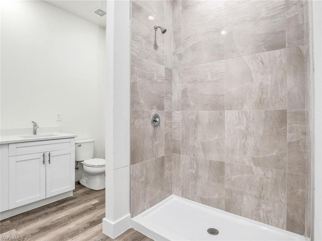 411 Eisenhower Blvd, Lehigh Acres, fl 33974-21