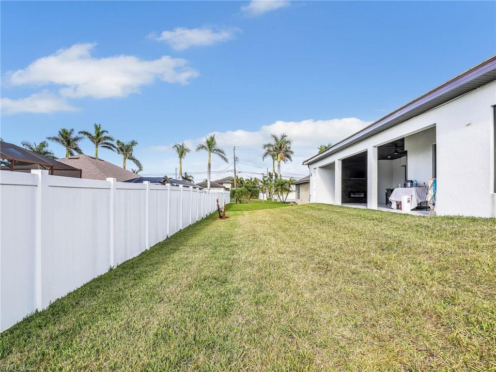 2506 24th Ct, Cape Coral, FL 33914-13