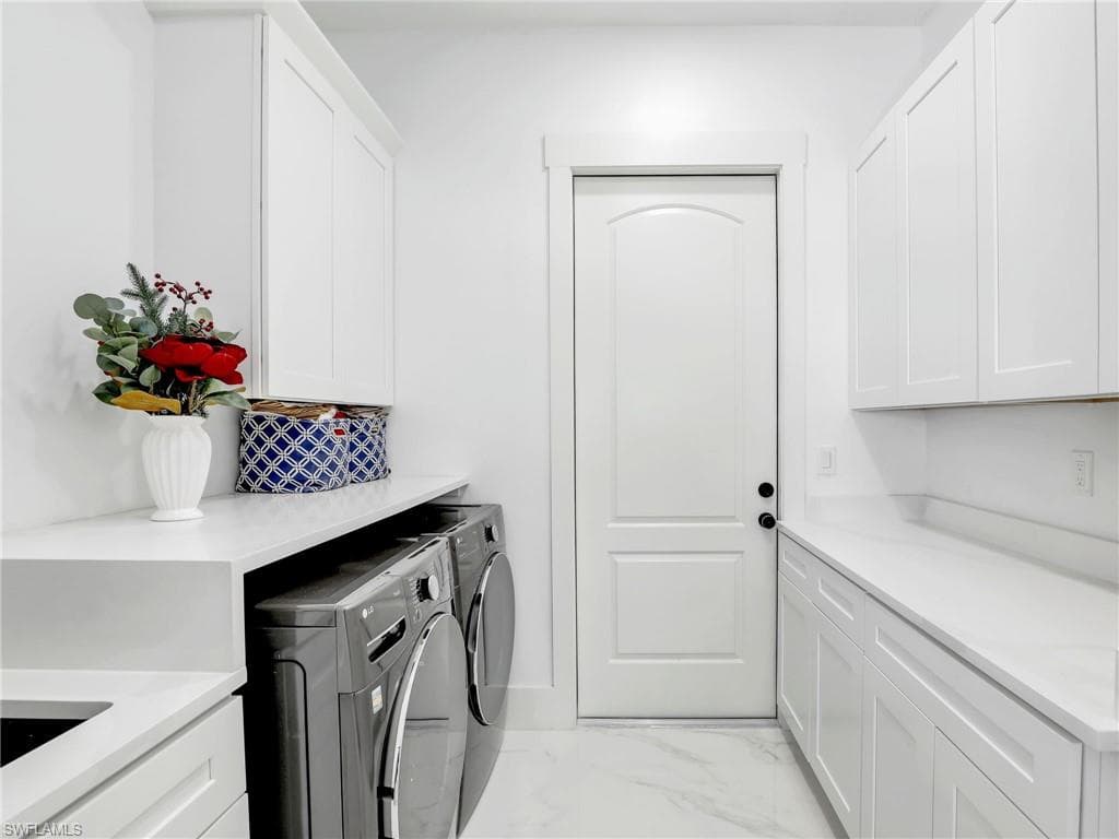 2506 24th Ct, Cape Coral, FL 33914-26