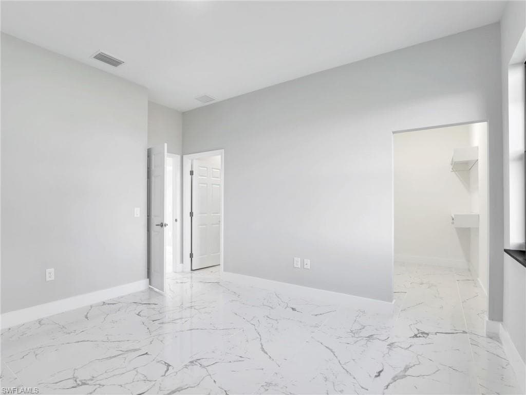 1423 20th Ter, Cape Coral, FL 33993-9