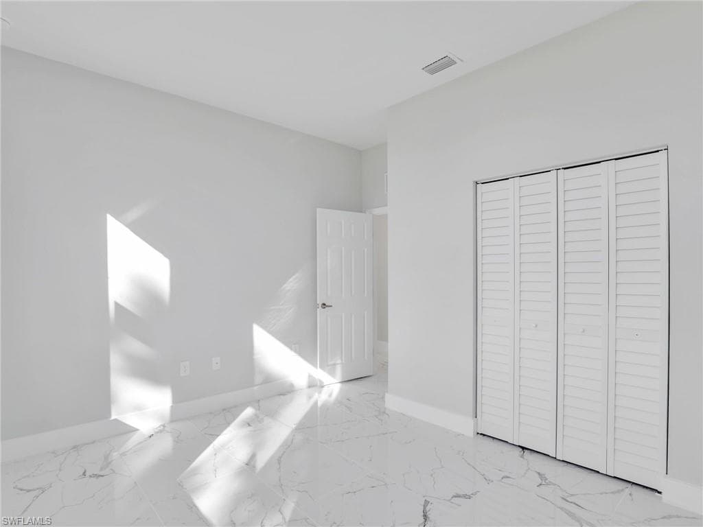 1423 20th Ter, Cape Coral, FL 33993-15