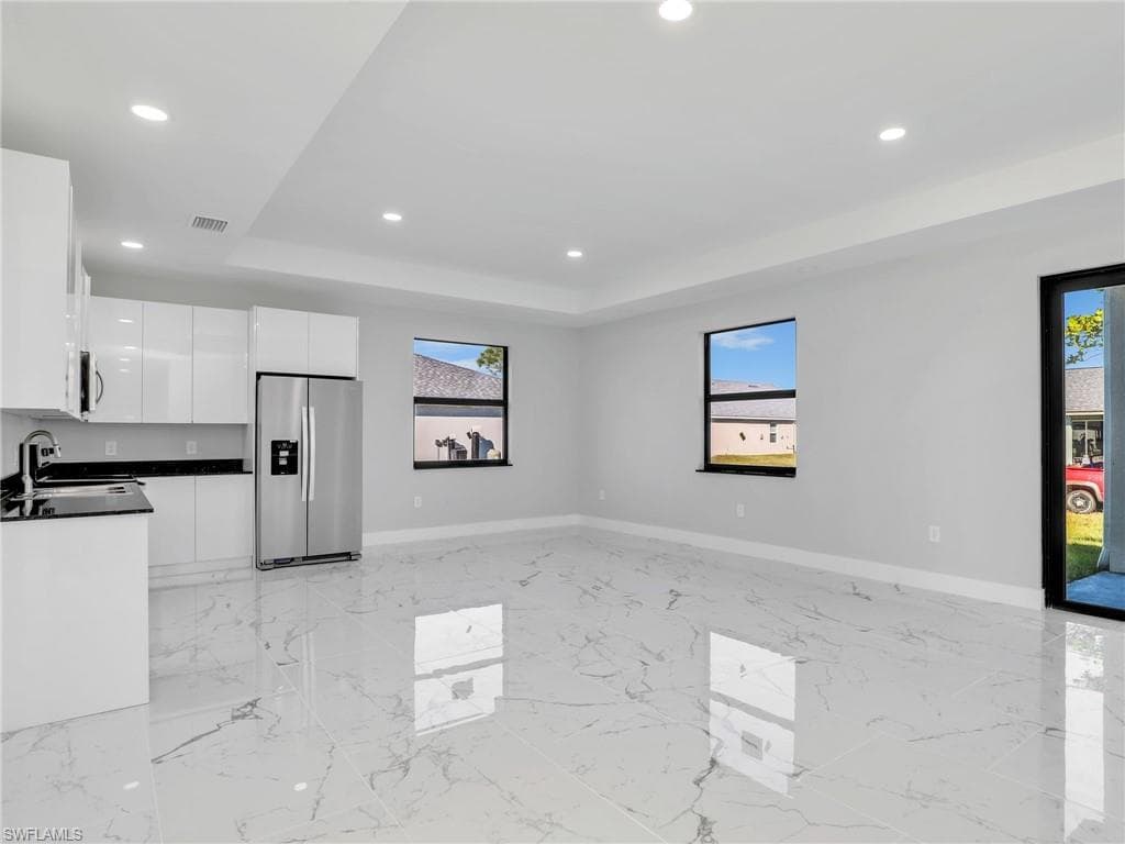 1423 20th Ter, Cape Coral, FL 33993-7