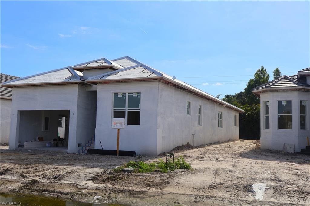 2553 Linda Dr, Naples, FL 34112-1