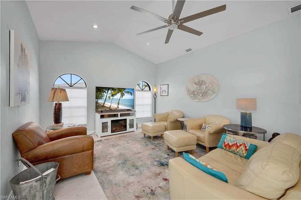 5360 Congo Ct, Cape Coral, FL 33904-11