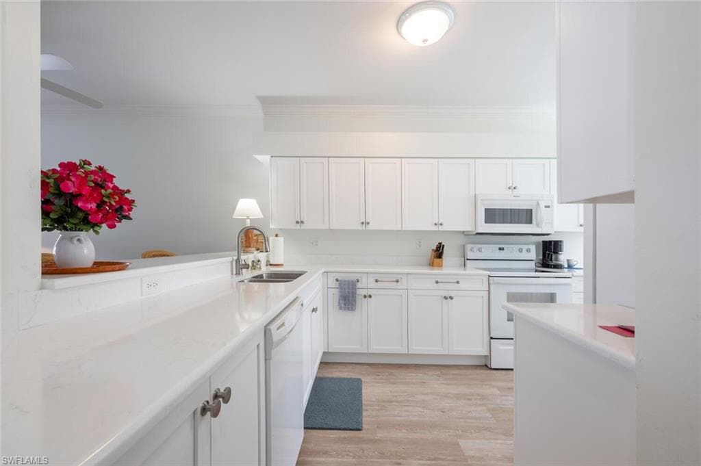 8555 Naples Heritage Dr 218, Naples, FL 34112-14