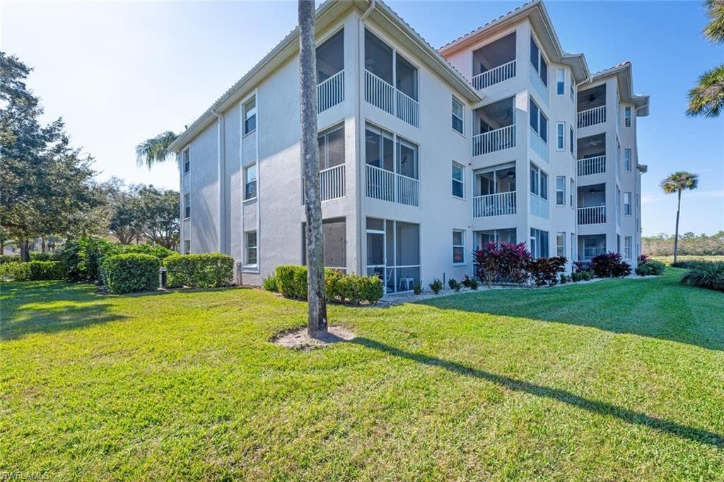 8555 Naples Heritage Dr 218, Naples, FL 34112-28