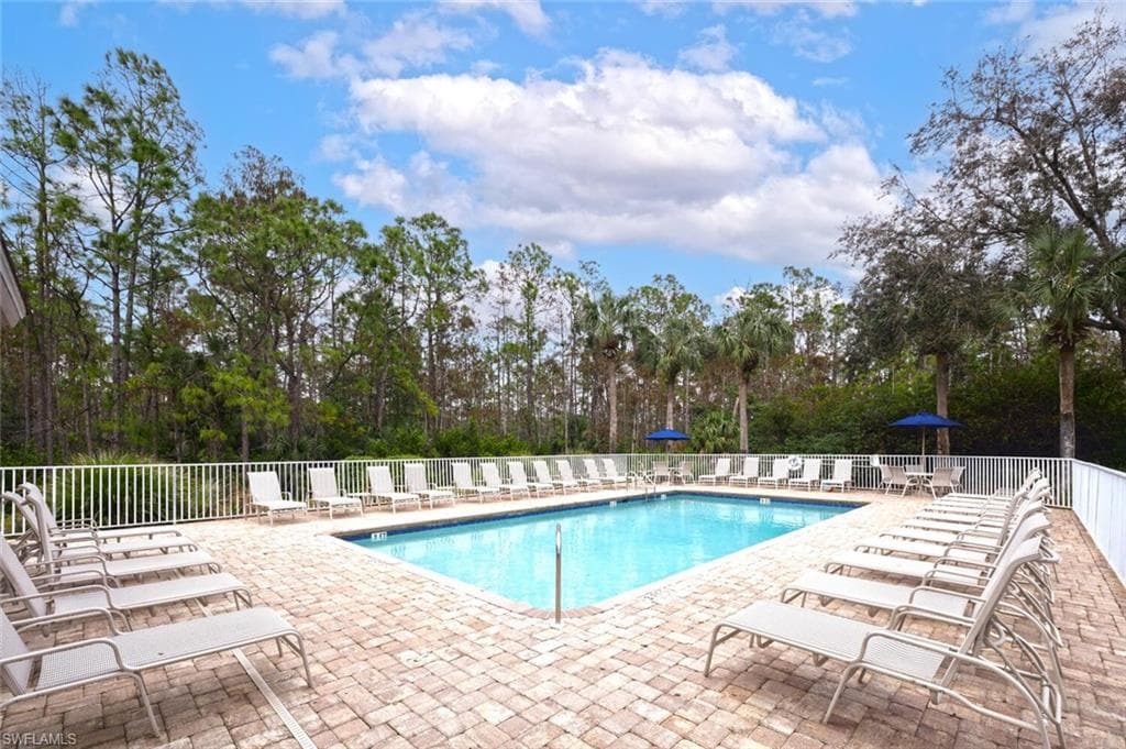 8555 Naples Heritage Dr 218, Naples, FL 34112-32