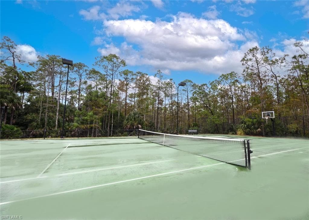 8555 Naples Heritage Dr 218, Naples, FL 34112-33
