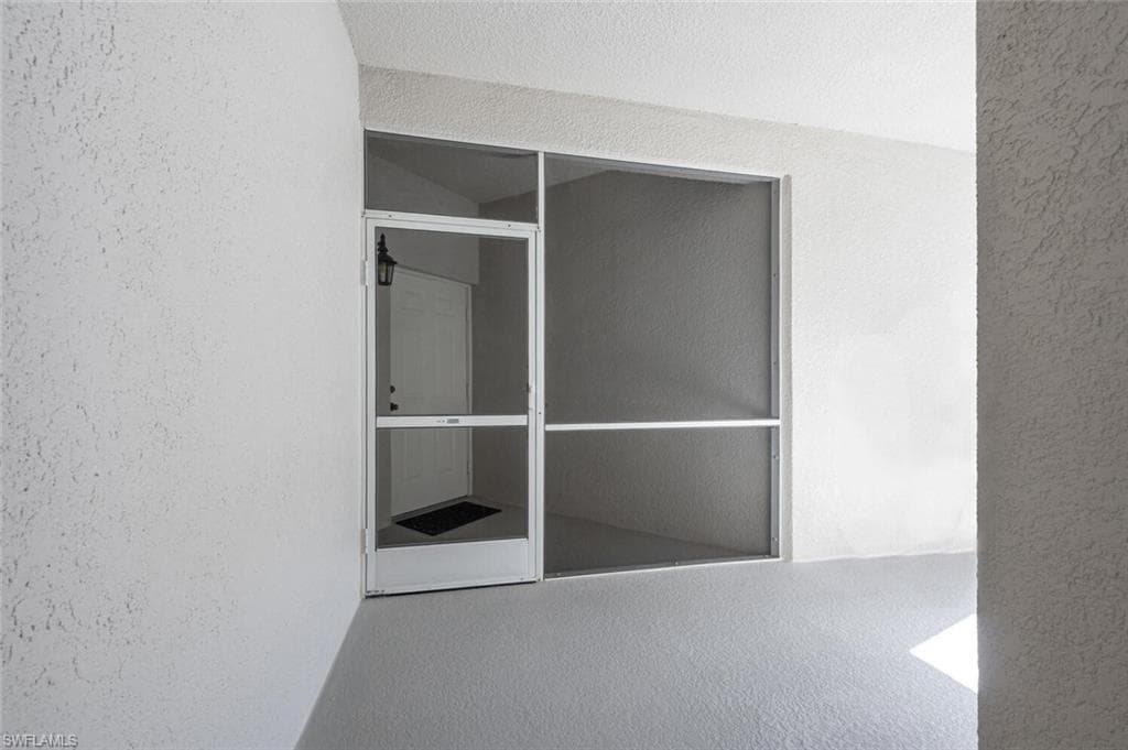 8555 Naples Heritage Dr 218, Naples, FL 34112-4